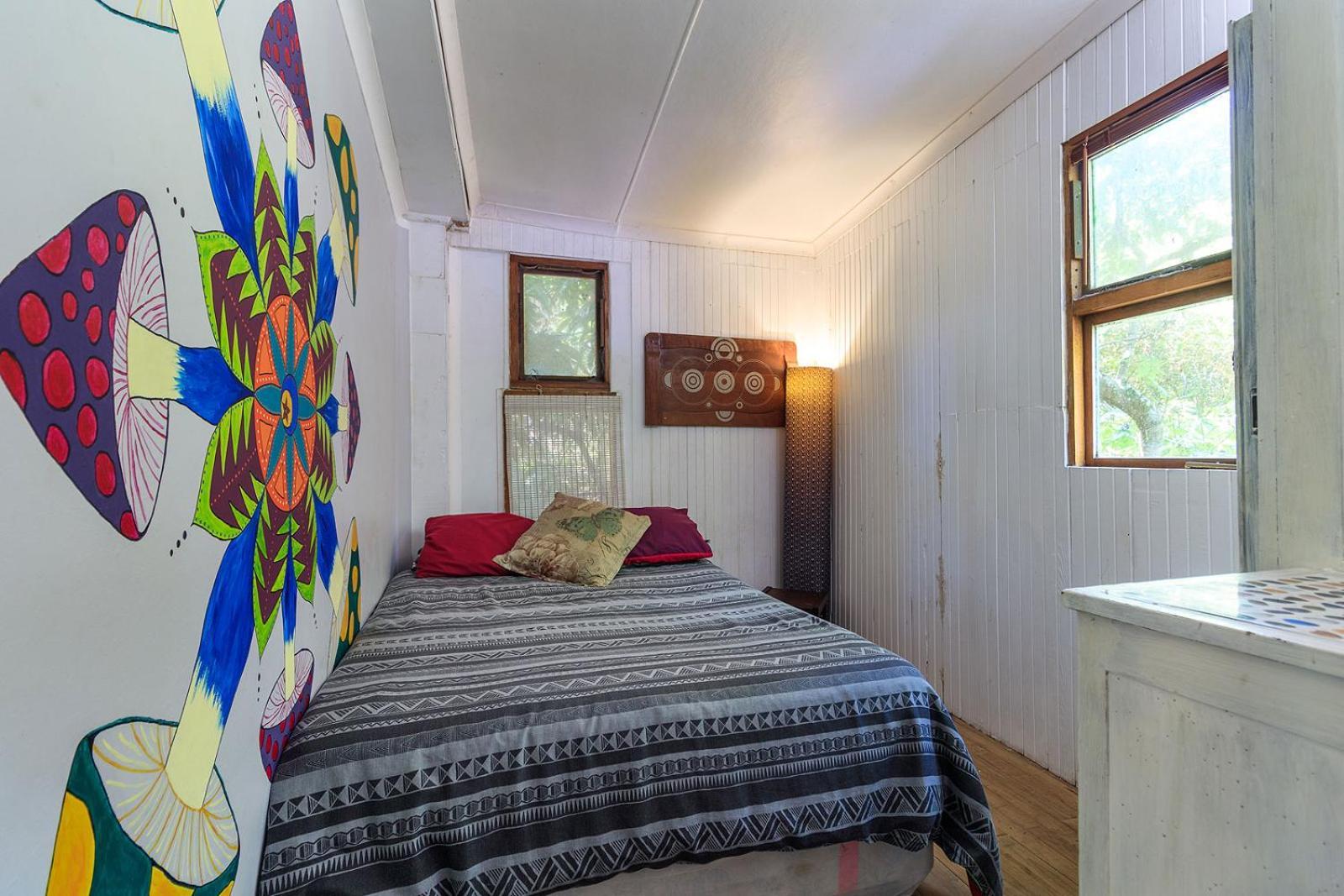 In The Green Backpackers Morgans Bay Exterior foto